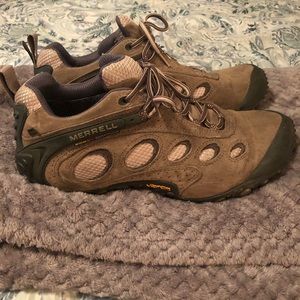 Merrell Olive and Beige Athletic Shoes
